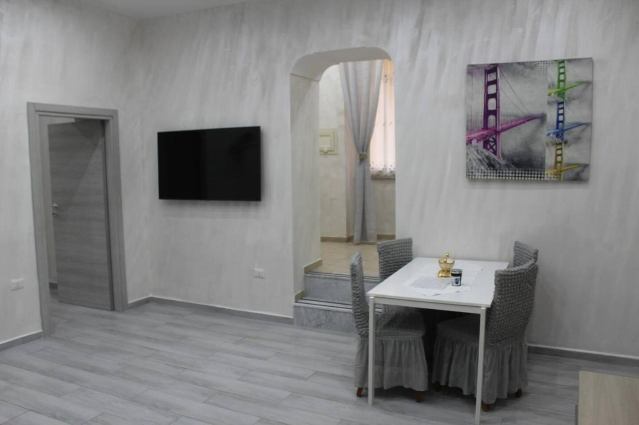 الشقق الفندقية نابوليفي  Casa Vacanza Grey المظهر الخارجي الصورة