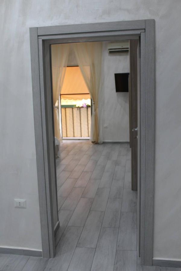 الشقق الفندقية نابوليفي  Casa Vacanza Grey المظهر الخارجي الصورة