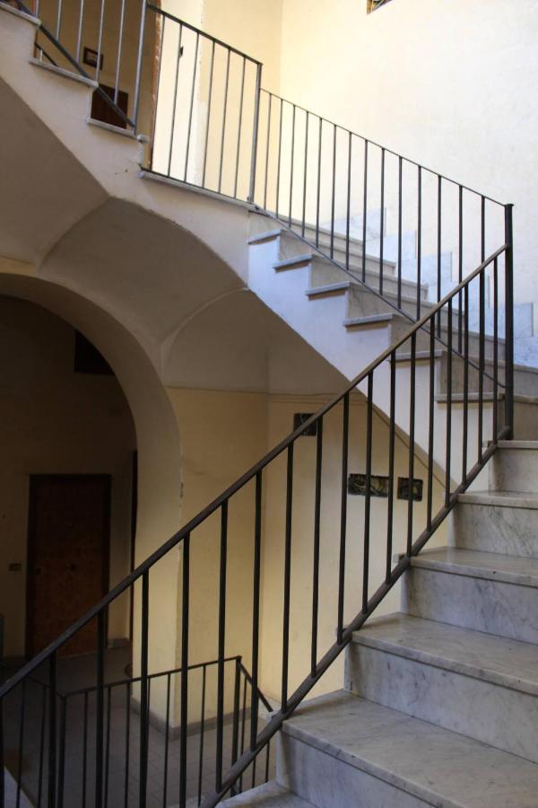 الشقق الفندقية نابوليفي  Casa Vacanza Grey المظهر الخارجي الصورة